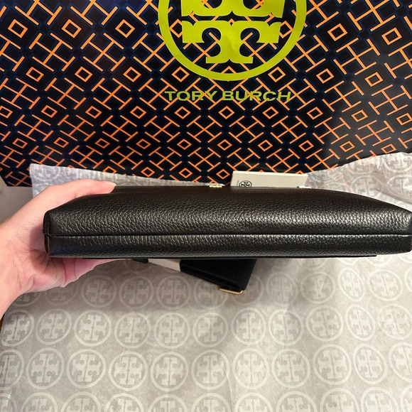 Tory Burch Blake Swingpack Crossbody Bag Black Gold - Picture 3 of 11